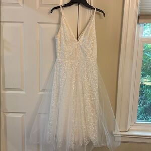 Elegant White Sleeveless Sequin Dress